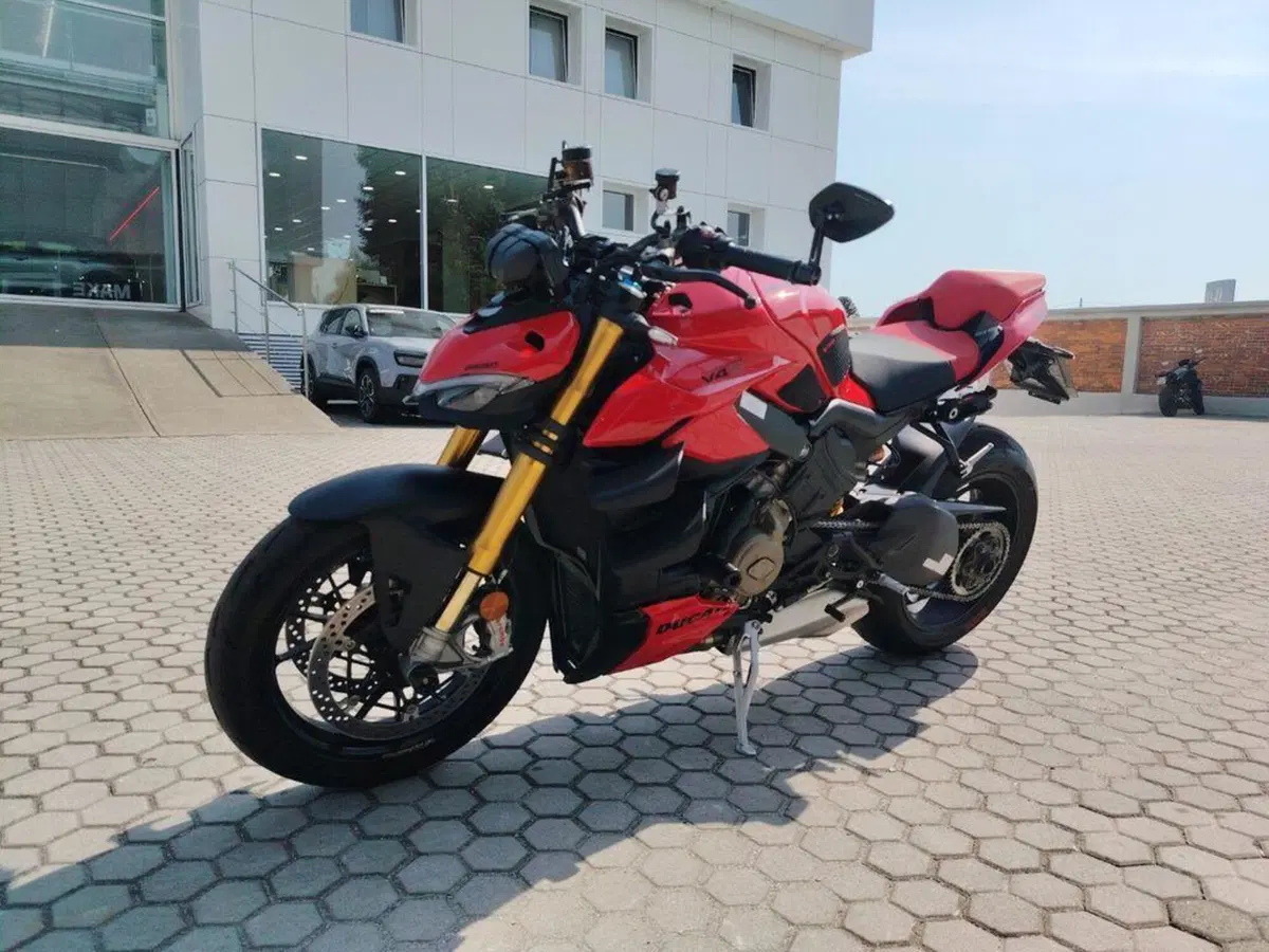 Ducati Streetfighter V4 S (2023 - 24)