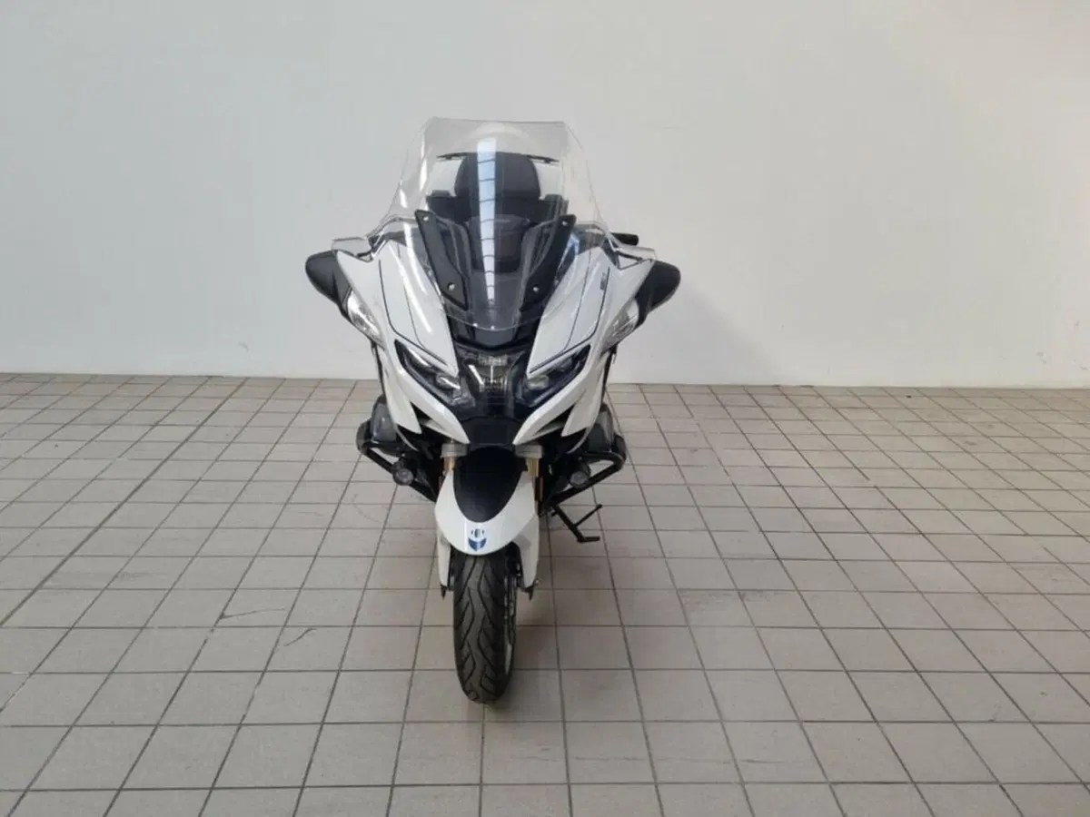 Bmw R 1250 RT (2021 - 25) (2)