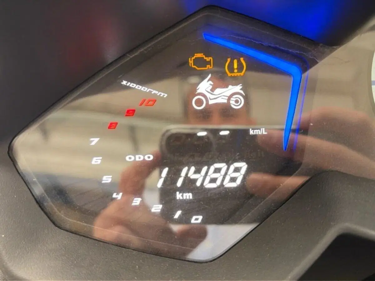 Kymco AK 550 (2017 - 19) (11)