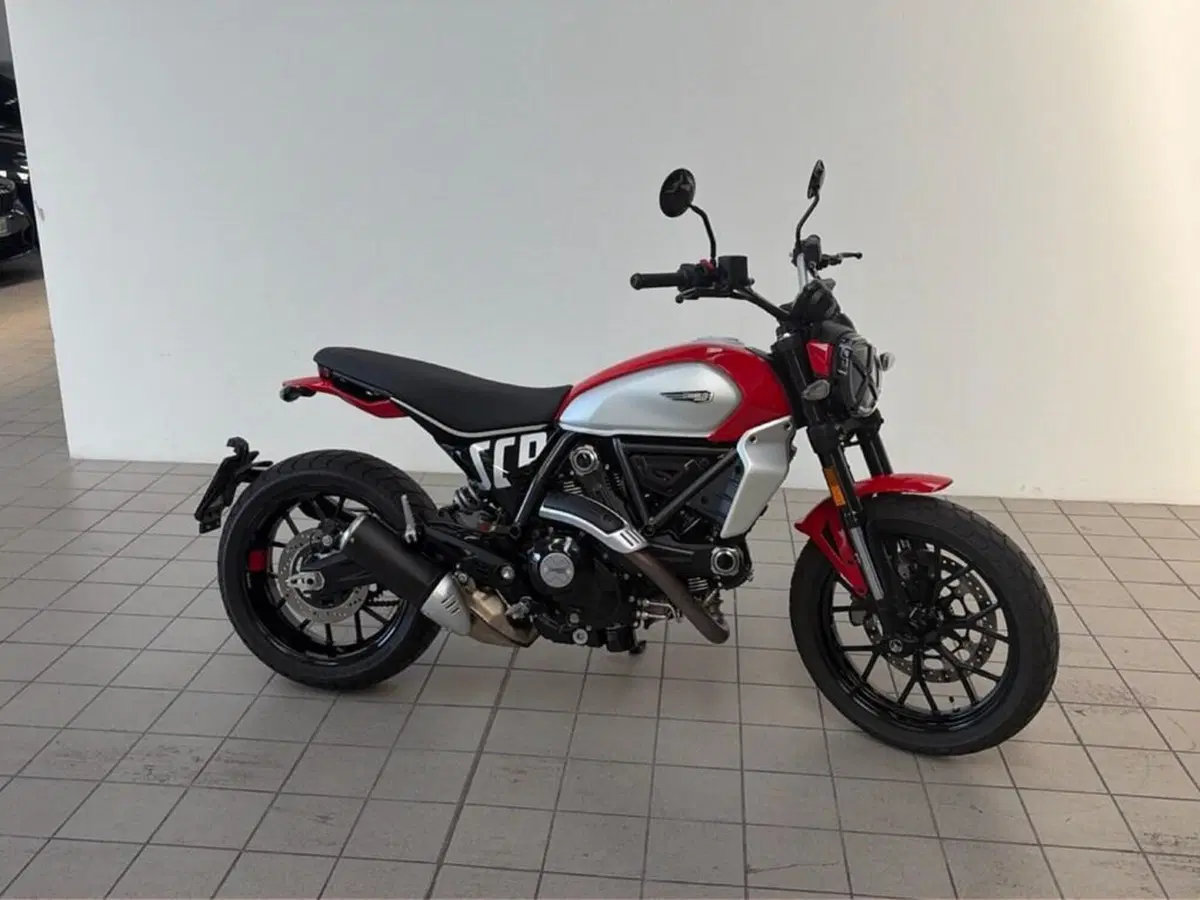 Ducati Scrambler 800 Full Throttle (2023 - 24) (4)