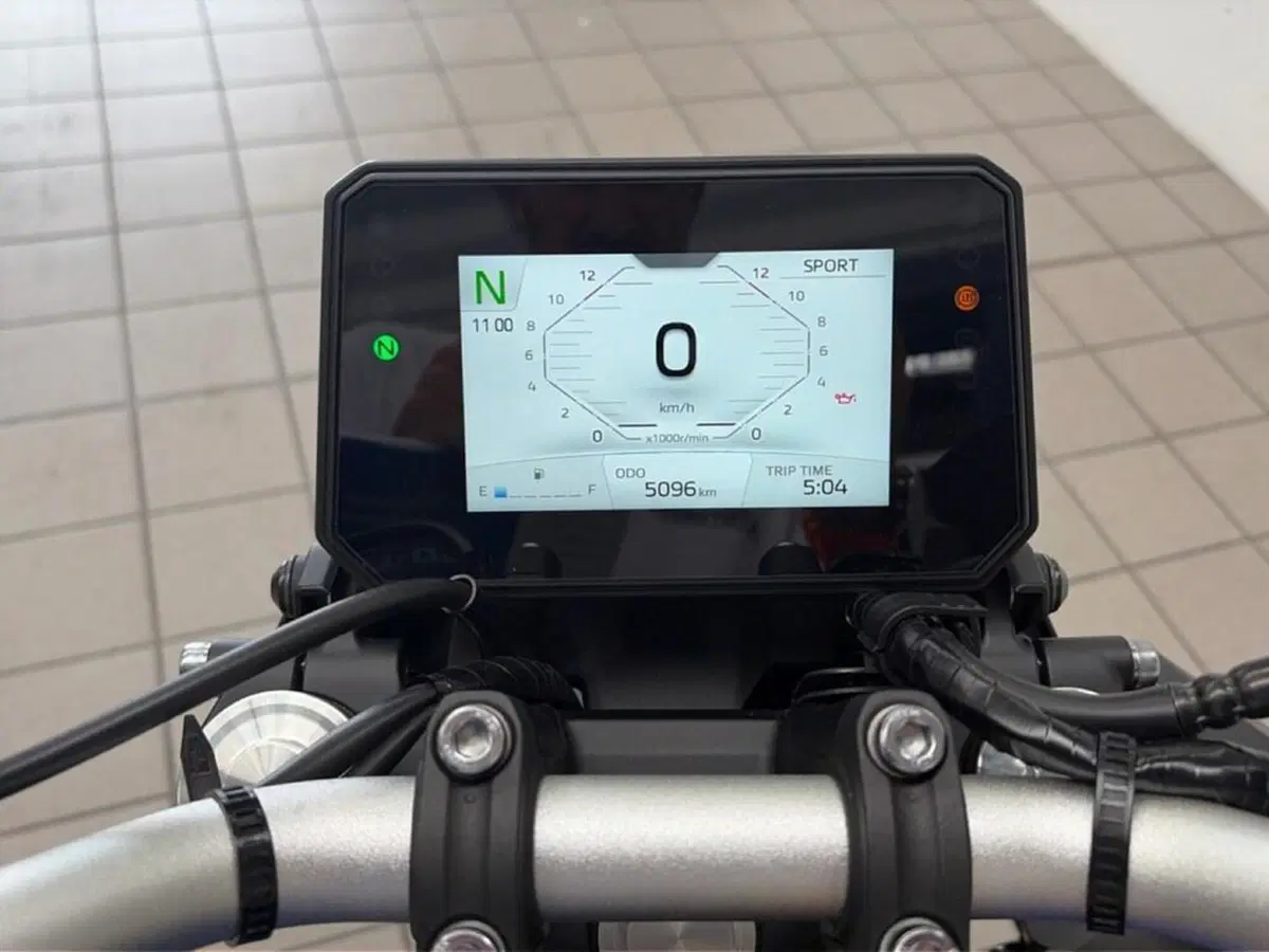 Yamaha MT-07 Pure (2023 - 25) (11)