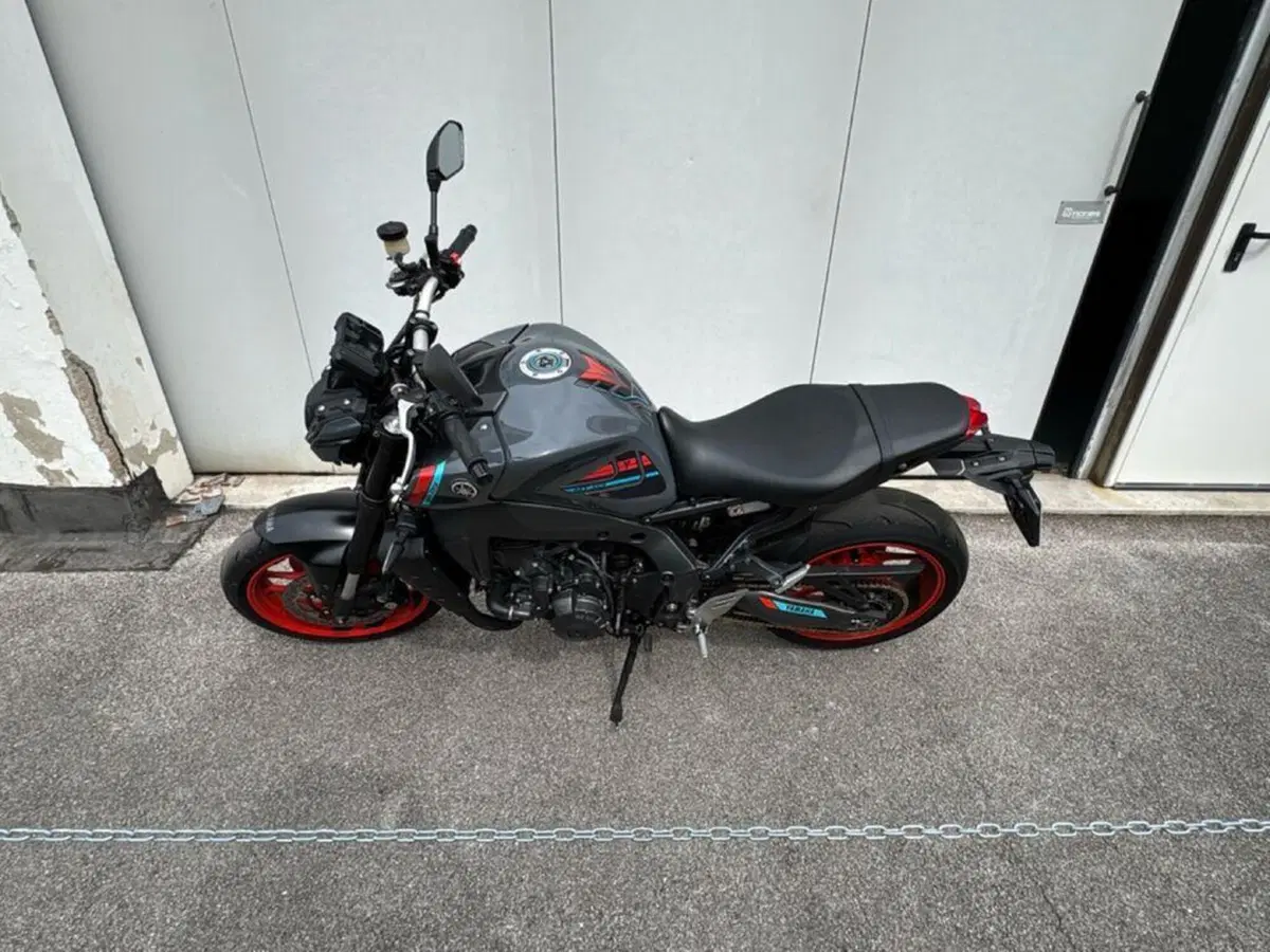 Yamaha MT-09 (2021 - 23) (8)