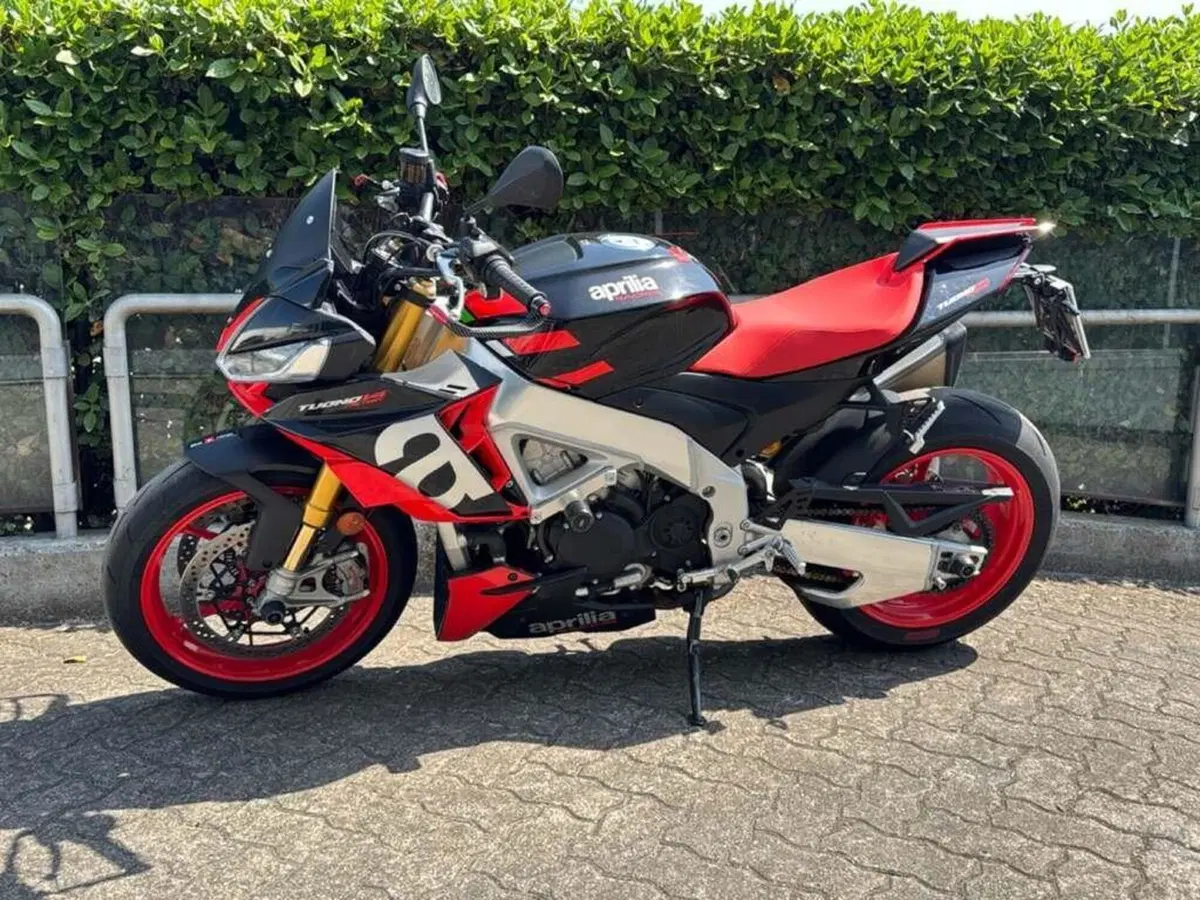 Aprilia Tuono V4 Factory (2021 - 24)