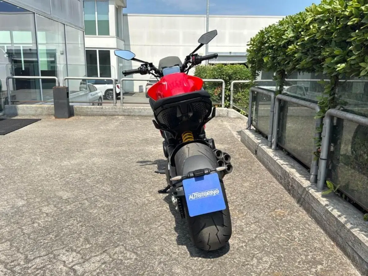 Ducati Diavel V4 (2023 - 26) (7)