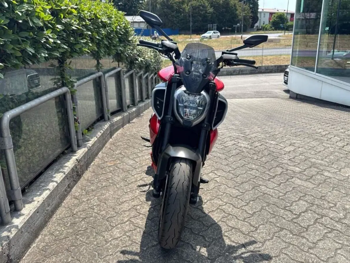 Ducati Diavel V4 (2023 - 26) (10)