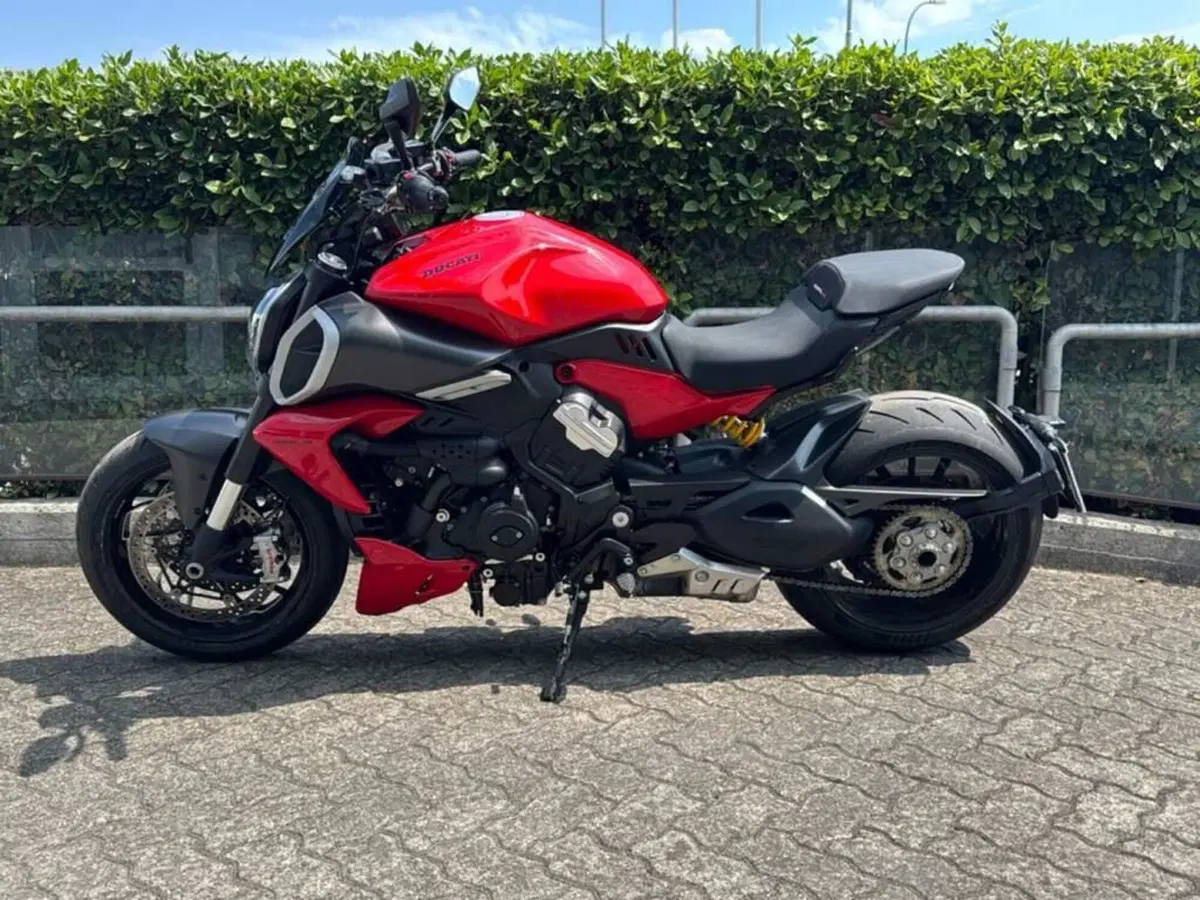Ducati Diavel V4 (2023 - 26) (2)
