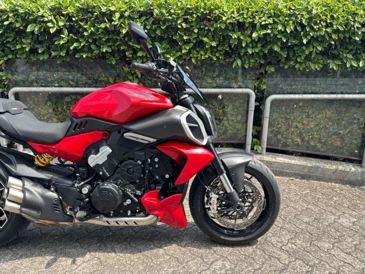 Ducati Diavel V4 (2023 - 26) (8)