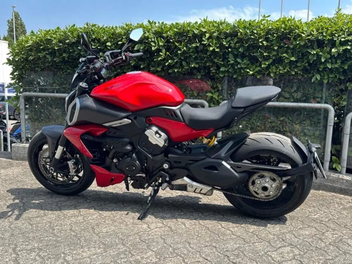 Ducati Diavel V4 (2023 - 26) (3)