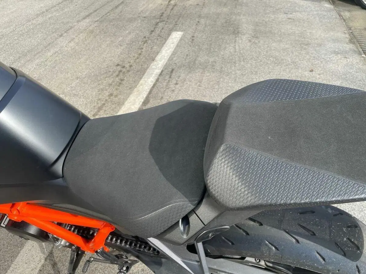 KTM 1390 Super Duke R (2024 - 26) (9)
