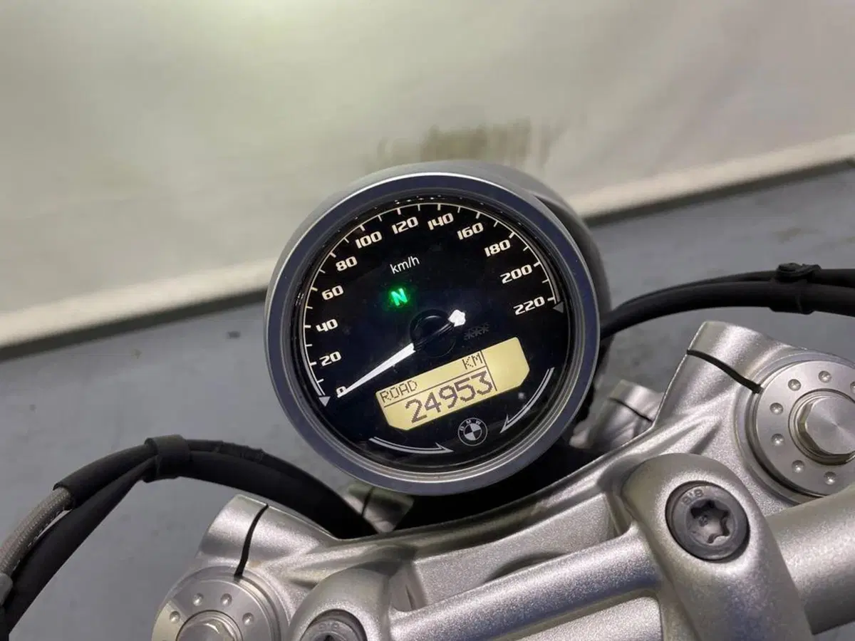 Bmw R nineT 1200 Pure (2017 - 20) (8)