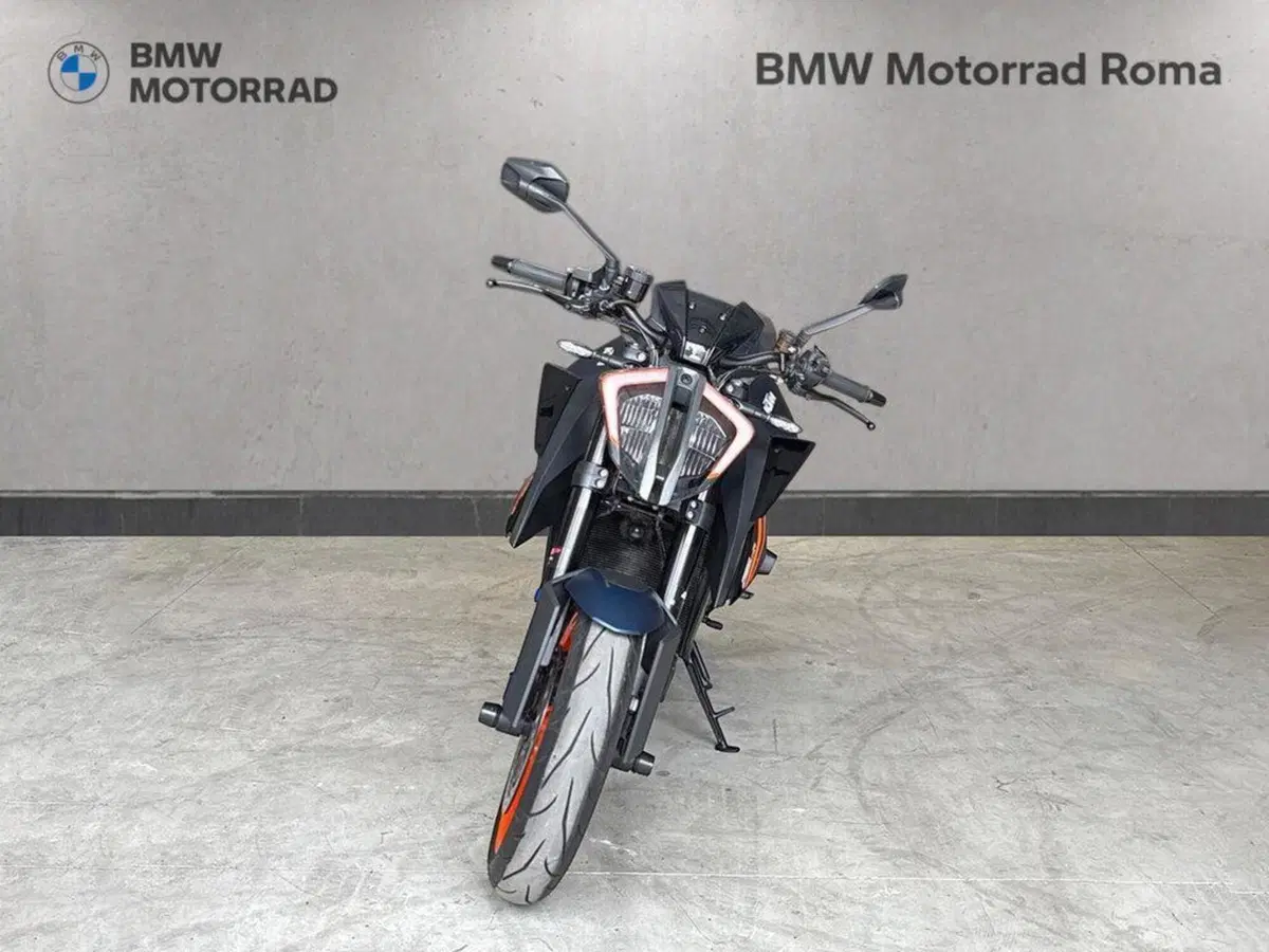 KTM 1290 Super Duke R (2022 - 23) (3)