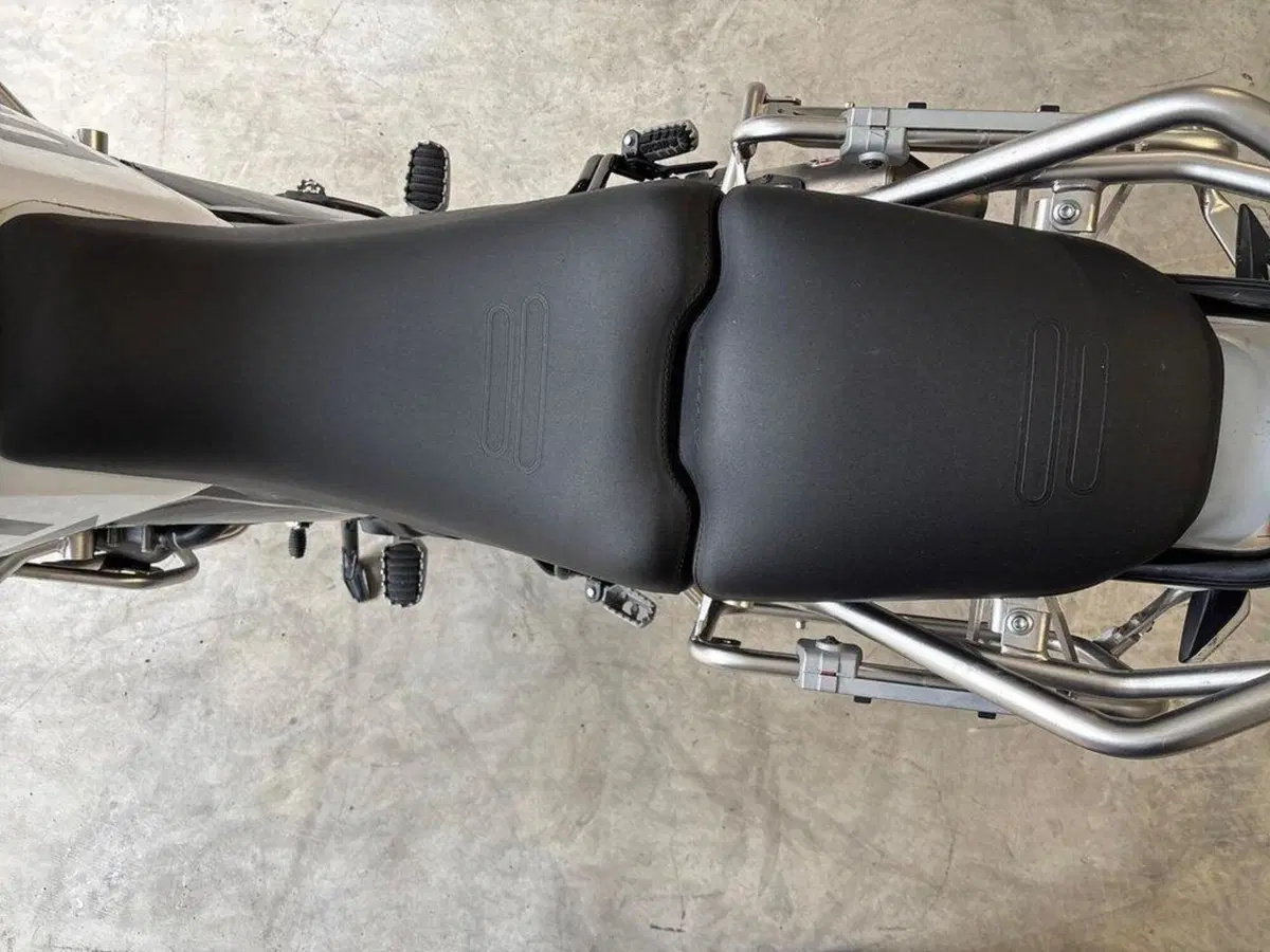 Ducati DesertX (2022 - 25) (9)