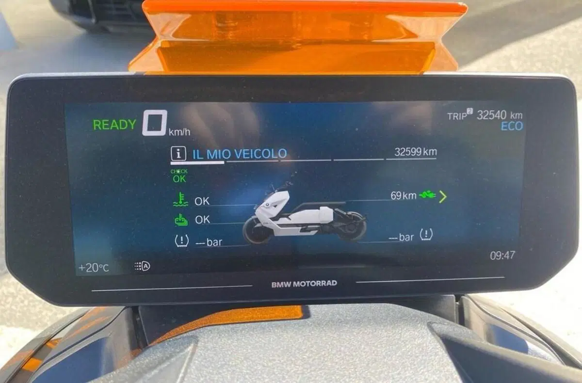 Bmw CE 04 (2021 - 25) (8)
