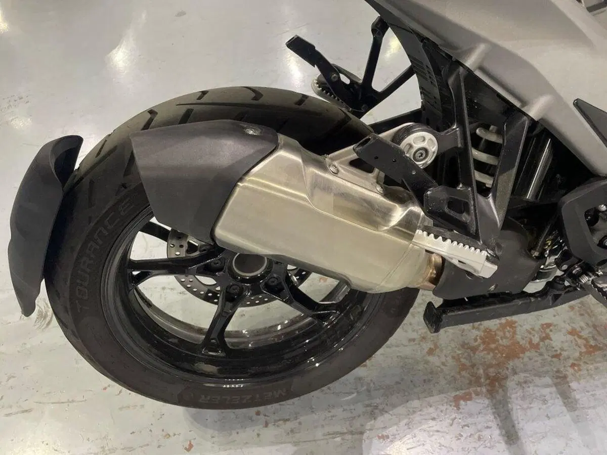 Bmw R 1300 GS (2023 - 26) (10)