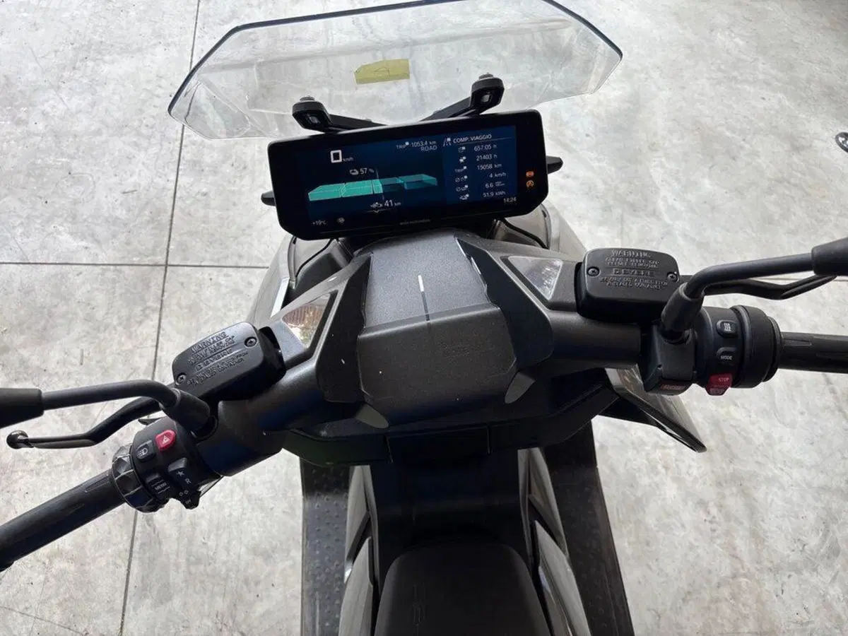Bmw CE 04 (2021 - 25) (7)