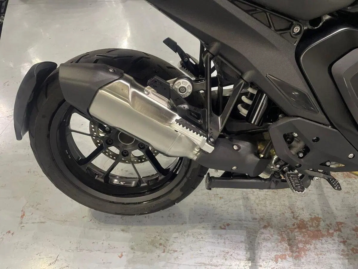 Bmw R 1300 GS (2023 - 26) (10)