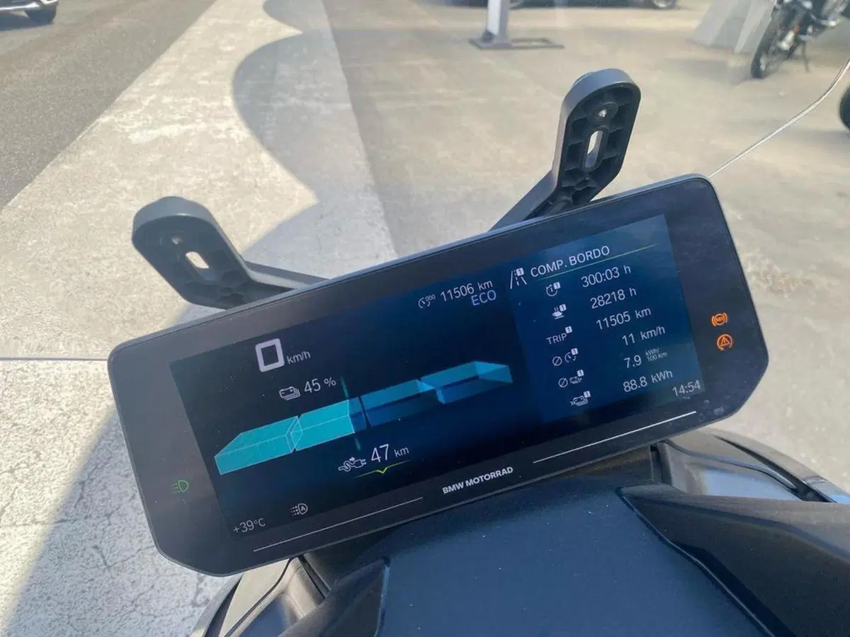 Bmw CE 04 (2021 - 25) (8)