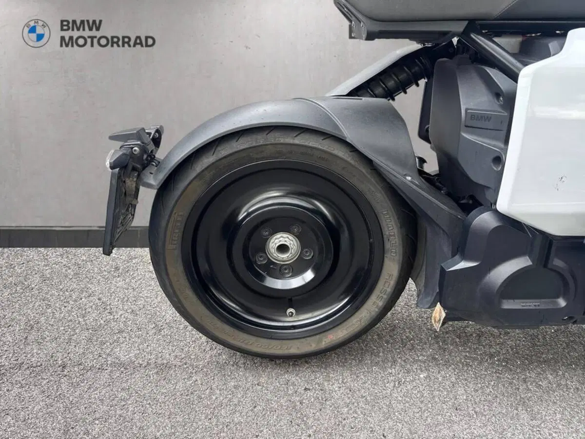 Bmw CE 04 (2021 - 25) (6)