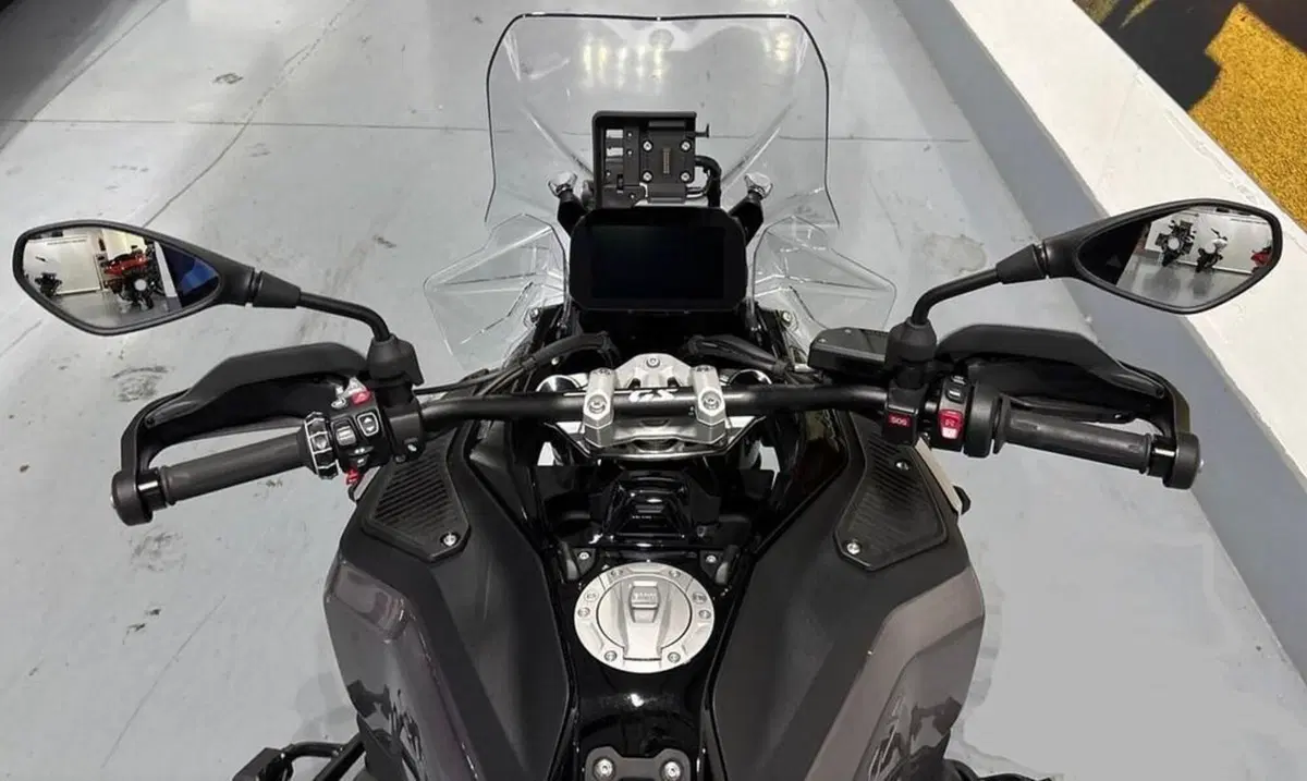 Bmw R 1300 GS Adventure Triple Black (2025 - 26) (7)