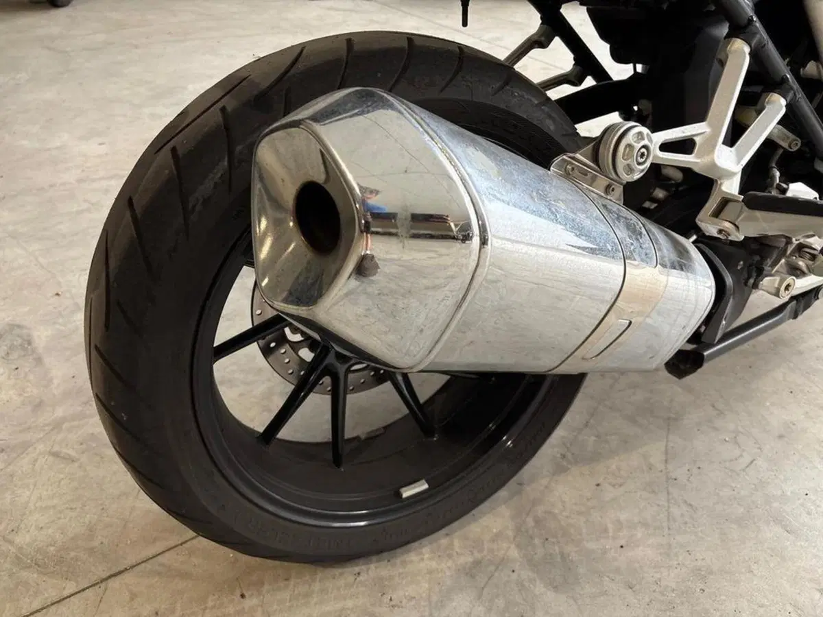 Bmw R 1250 R (2021 - 25) (10)