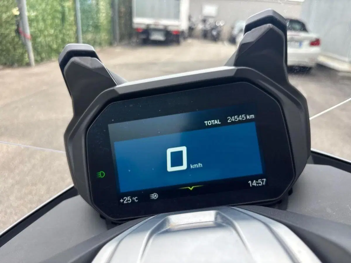 Bmw C 400 GT (2021 - 24) (8)