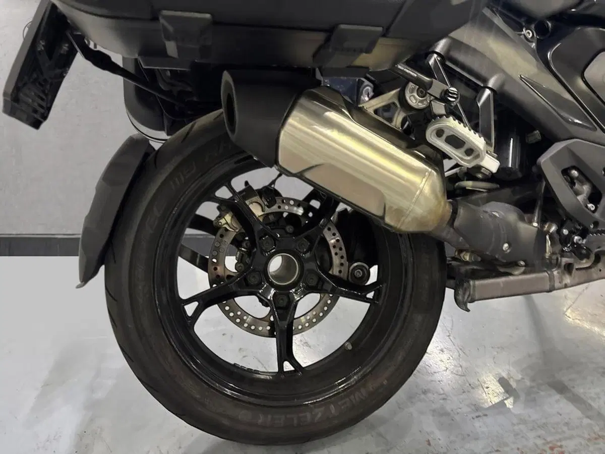 Bmw R 1300 GS (2023 - 26) (6)