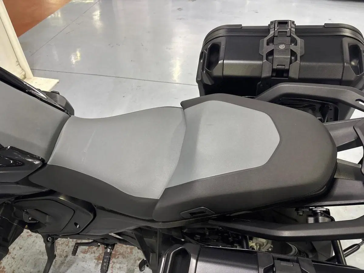 Bmw R 1300 GS (2023 - 26) (9)