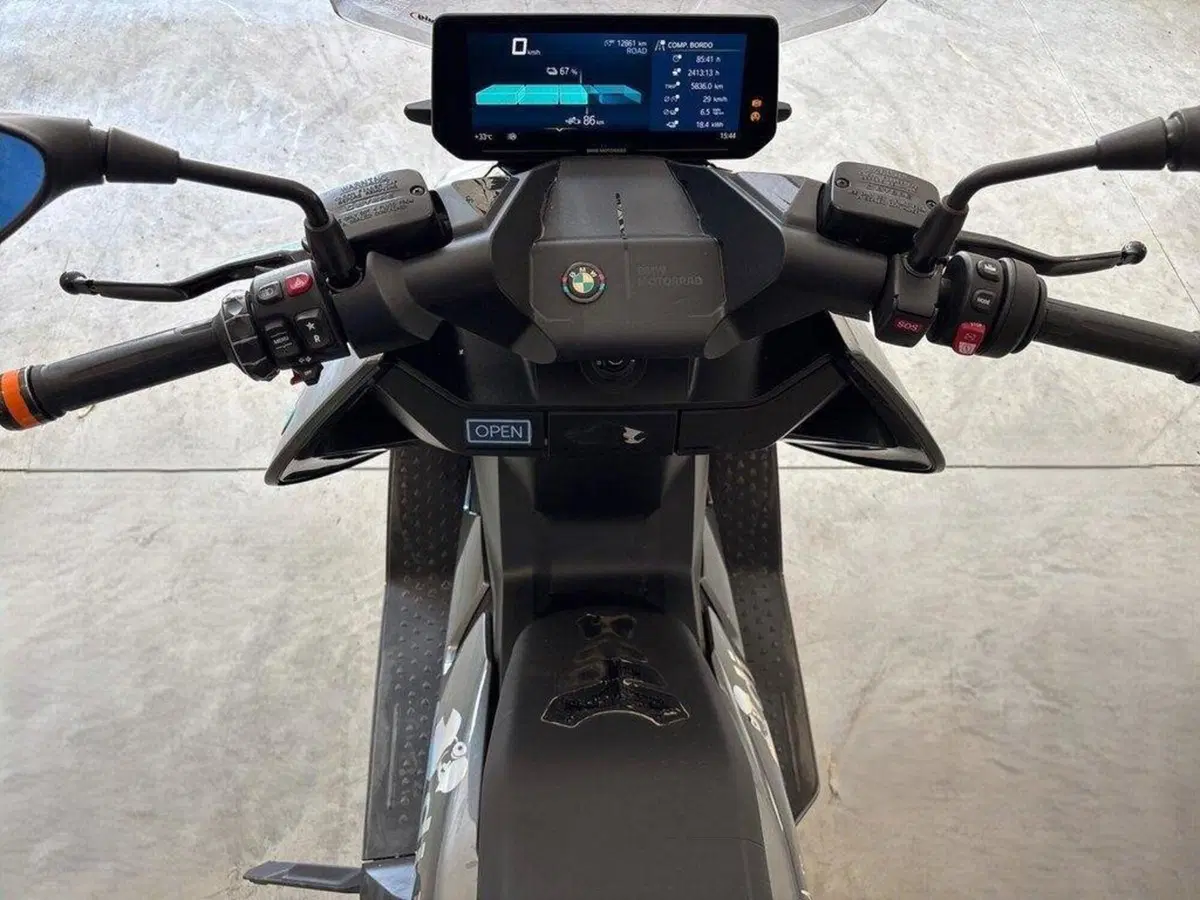 Bmw CE 04 (2021 - 25) (7)