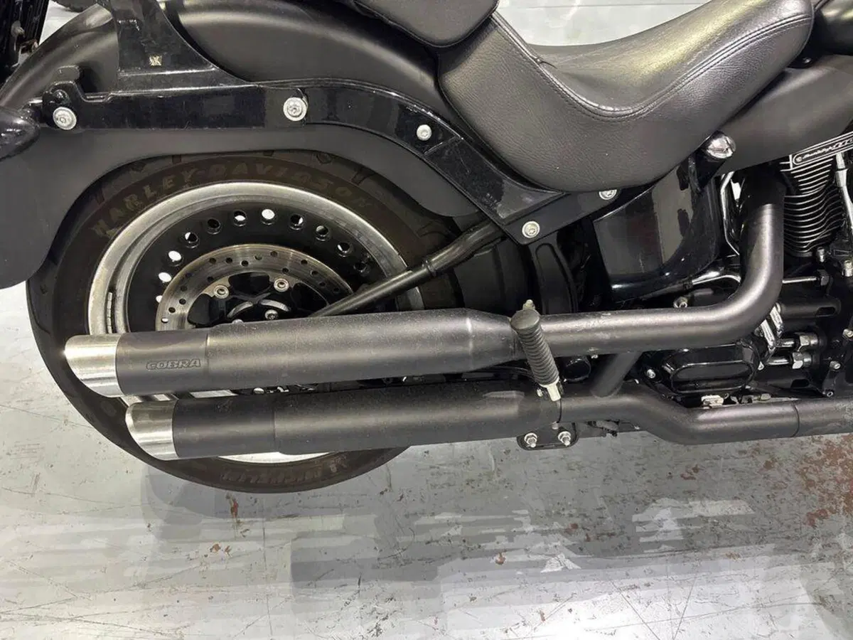 Harley-Davidson 1800 Fat Boy S (2015 - 17) - FLSTFS (10)