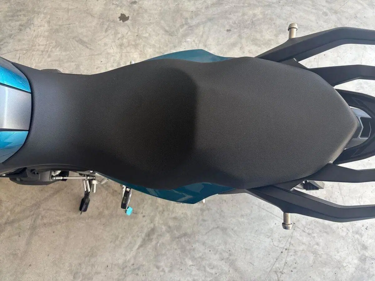Bmw F 900 R (2025 - 27) (9)
