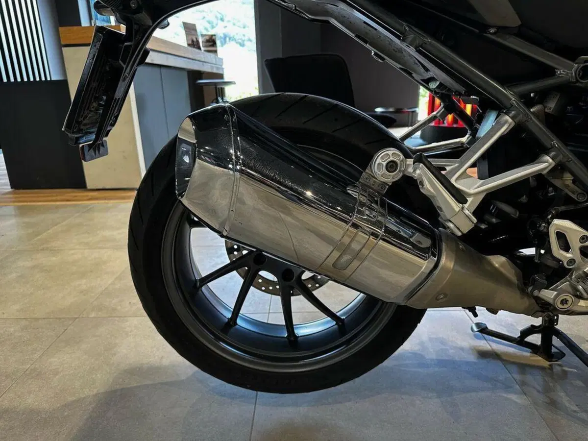 Bmw R 1200 R (2017 - 18) (12)