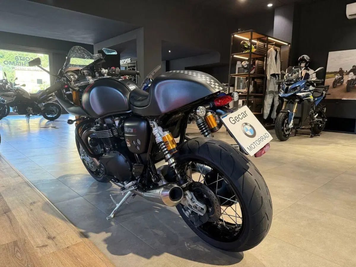 Triumph Thruxton RS (2020 - 25) (4)