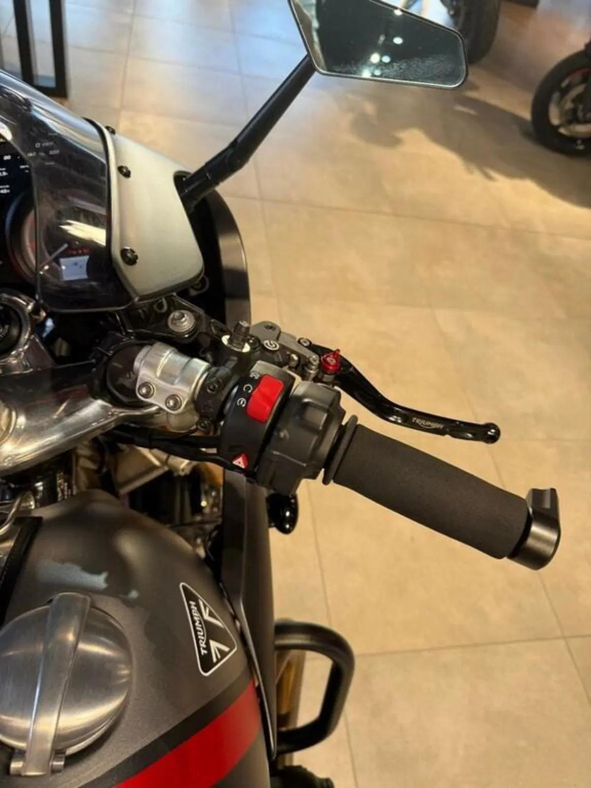 Triumph Thruxton RS (2020 - 25) (14)