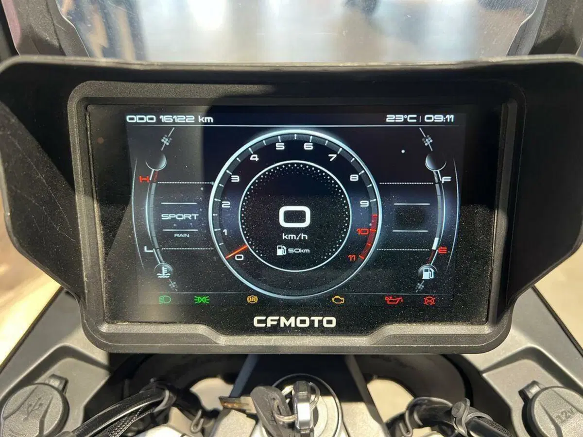 CFMOTO 800MT Touring (2022 - 26) (11)