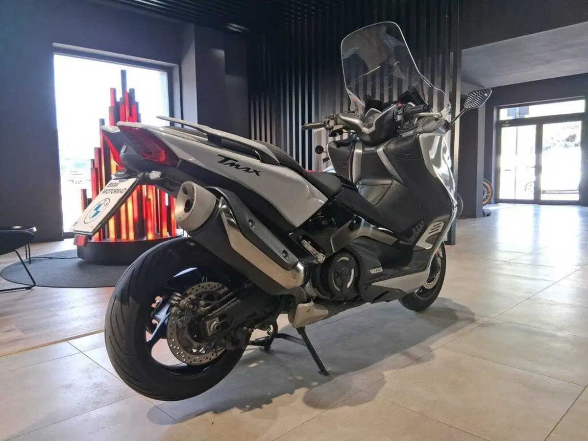 Yamaha T-Max 530 DX (2017 - 19) (8)