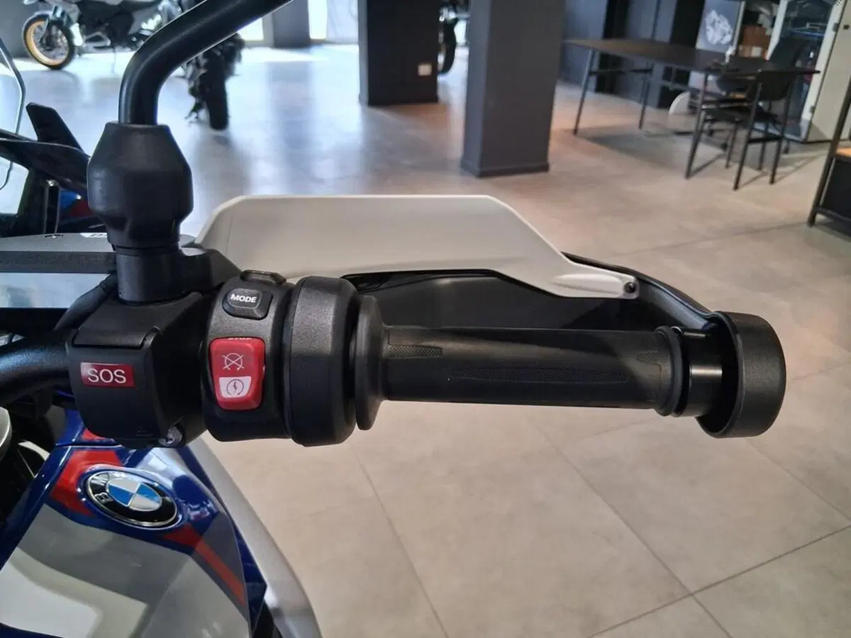 Bmw R 1300 GS (2023 - 26) (11)