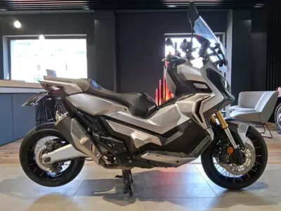 Honda X-ADV 750 (2017) usata