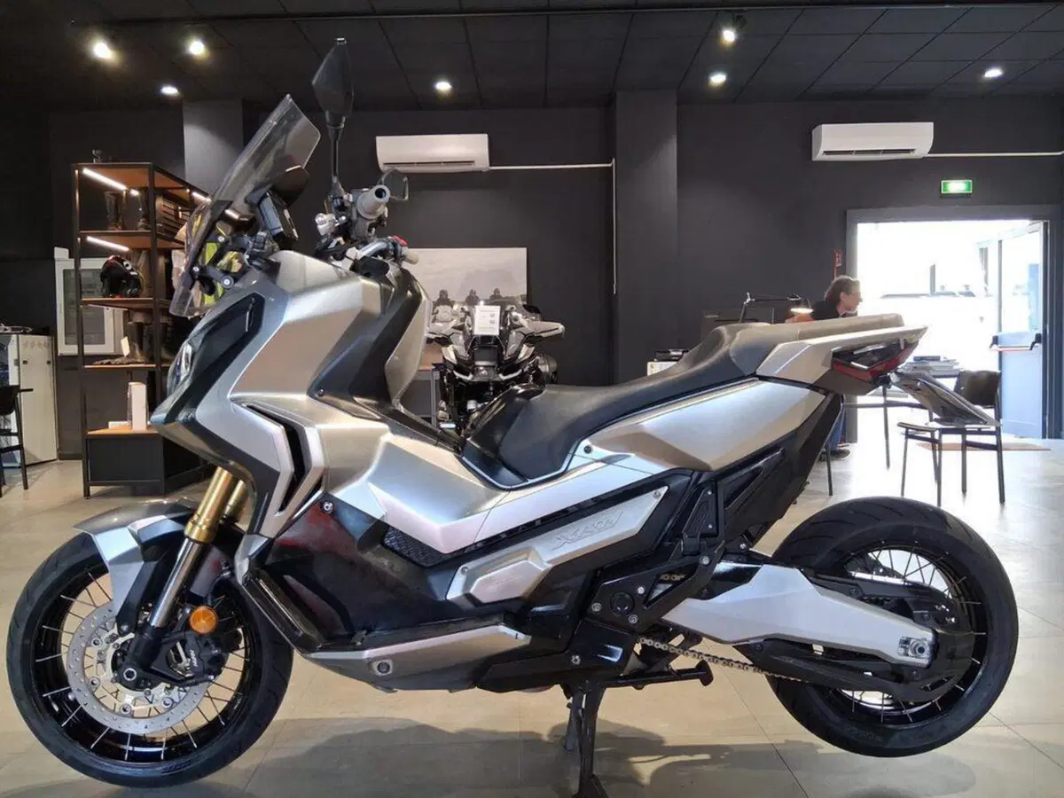 Honda X-ADV 750 (2017) (5)