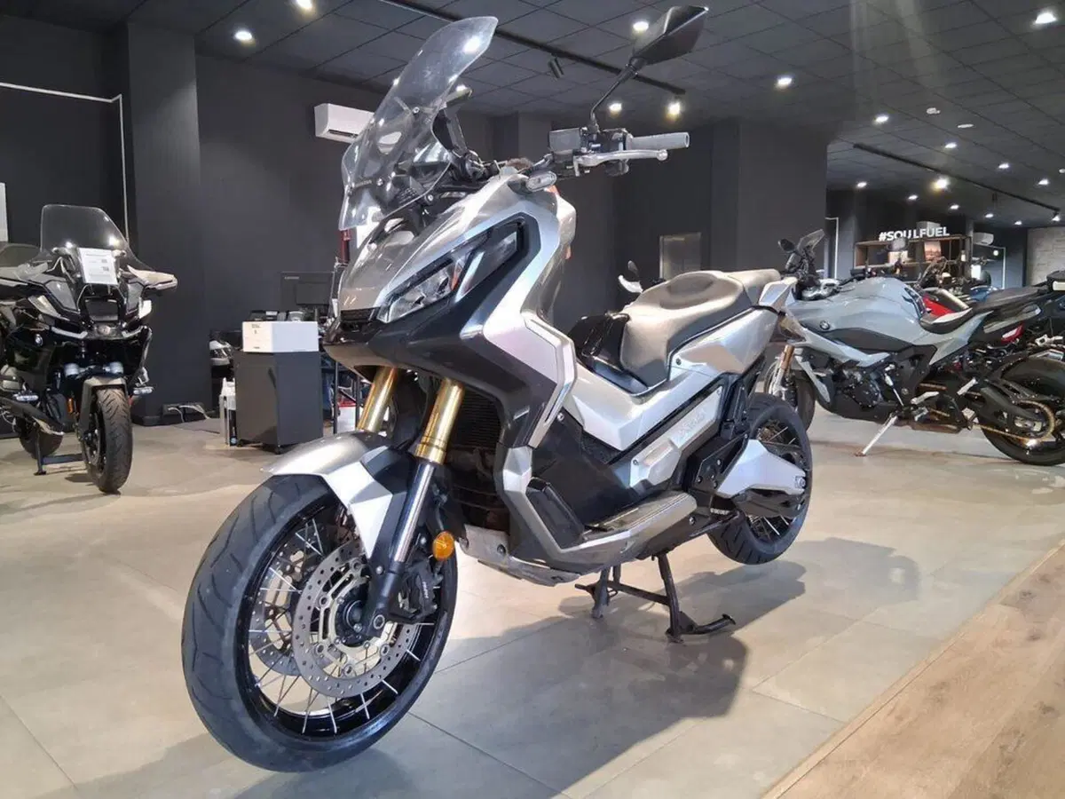 Honda X-ADV 750 (2017) (4)
