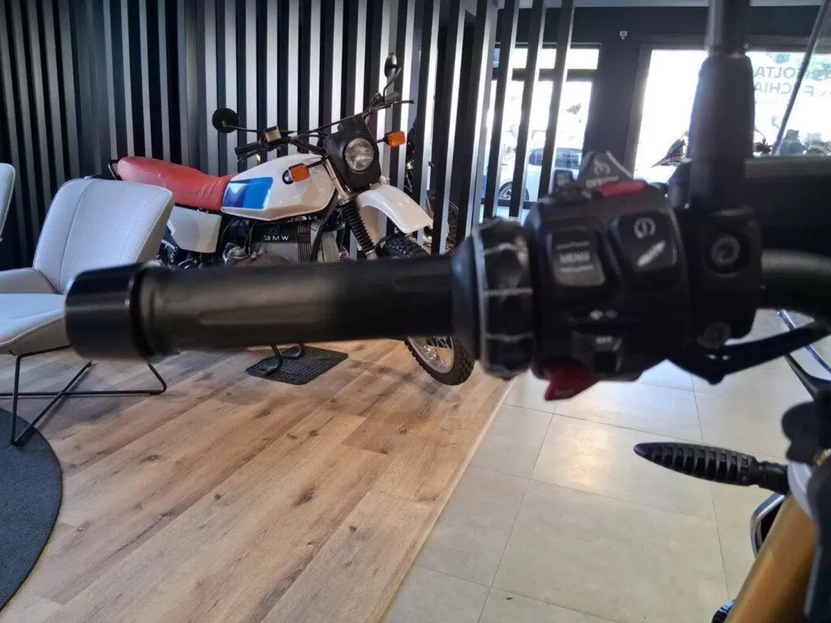 Bmw R 1250 R (2021 - 25) (10)