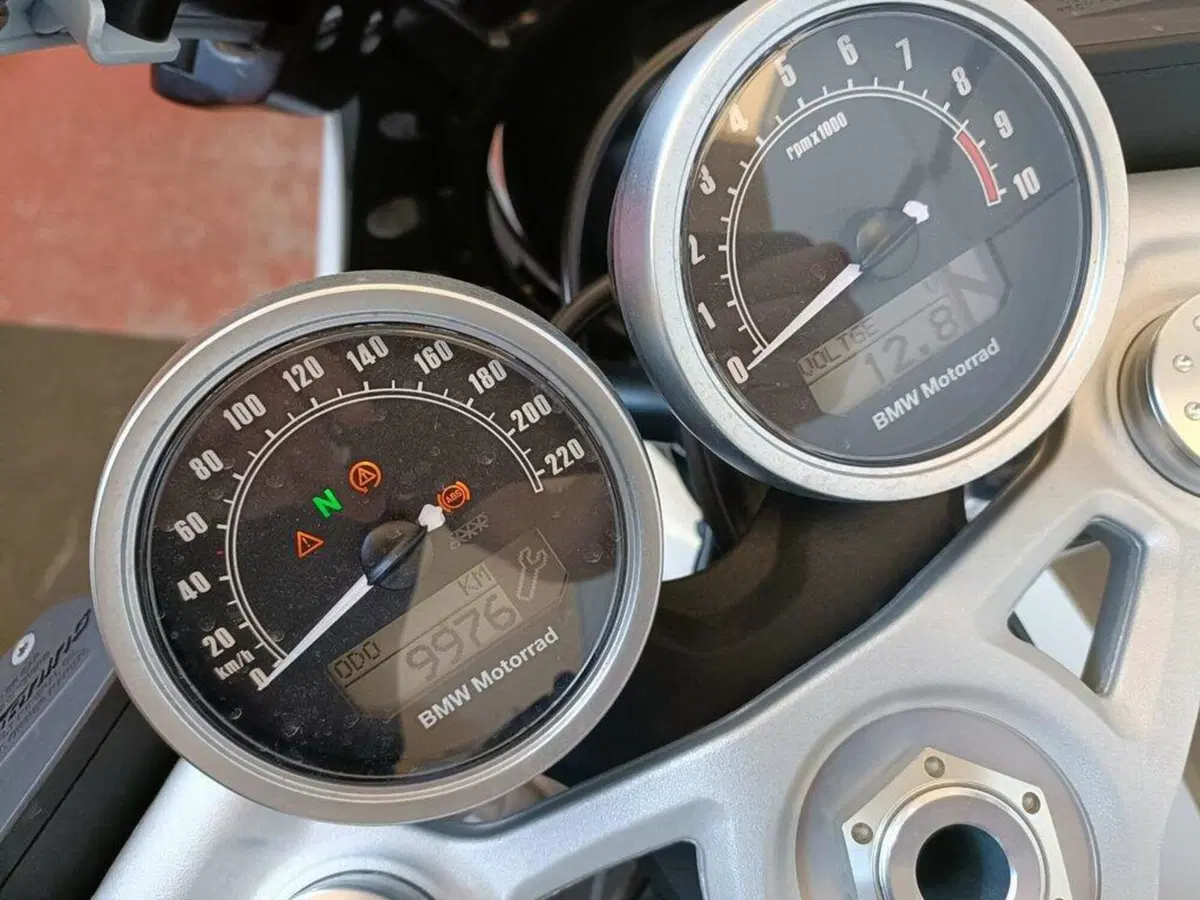 Bmw R nineT 1200 Racer (2017 - 20) (4)