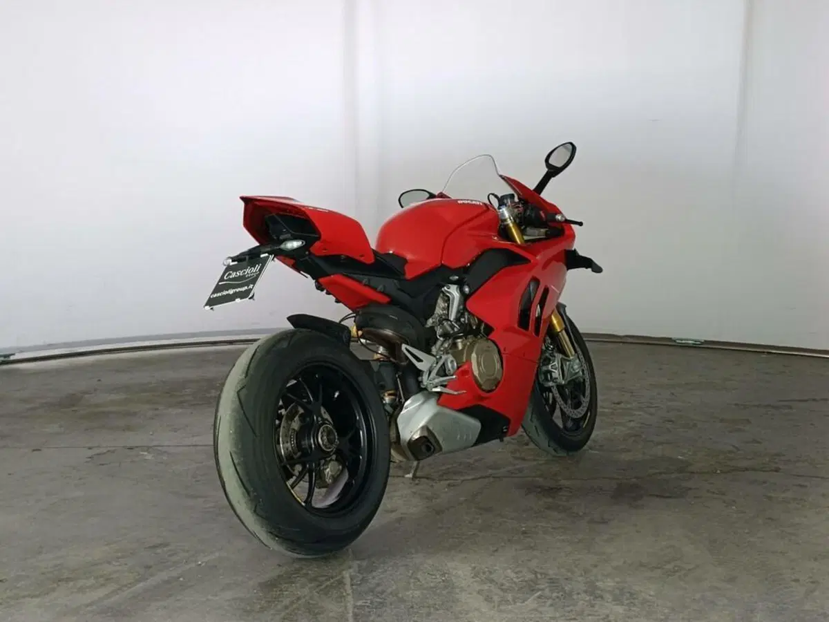 Ducati Panigale V4 S 1100 (2020) (5)