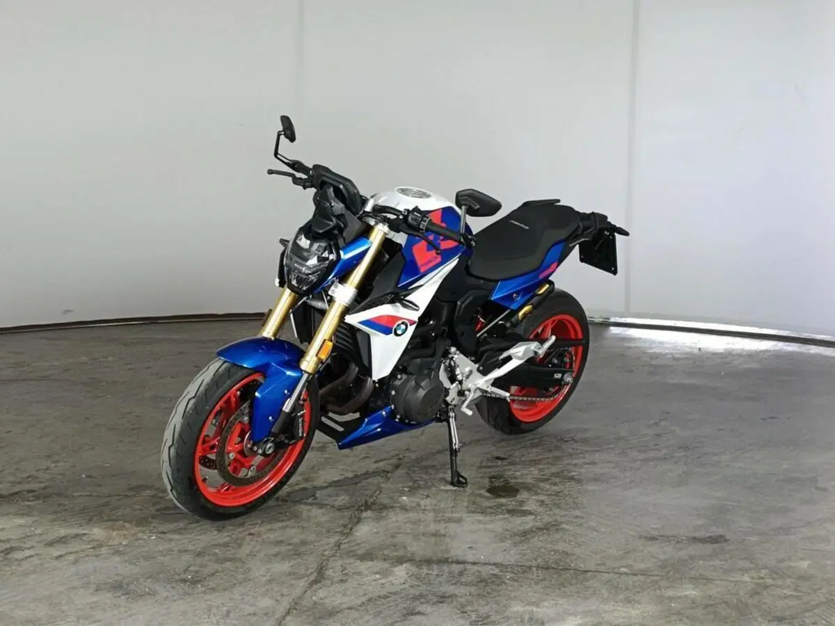 Bmw F 900 R (2025 - 27) (4)