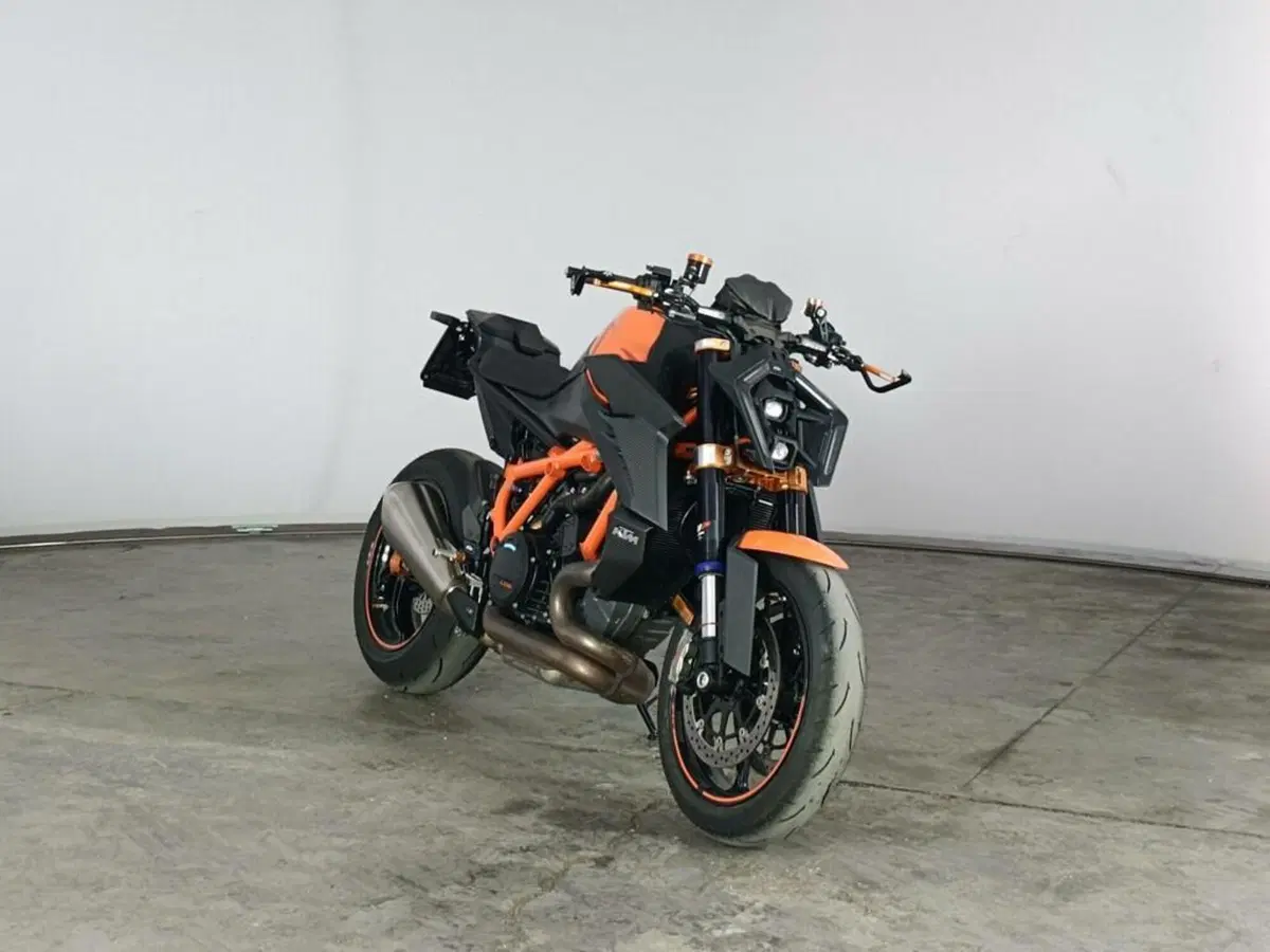 KTM 1390 Super Duke R EVO (2024 - 26) (2)
