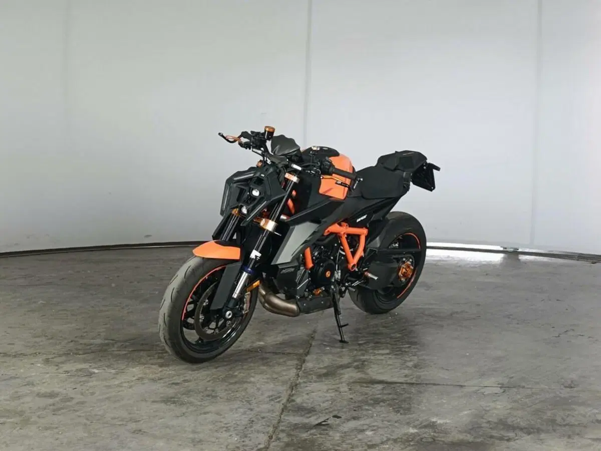 KTM 1390 Super Duke R EVO (2024 - 26) (4)