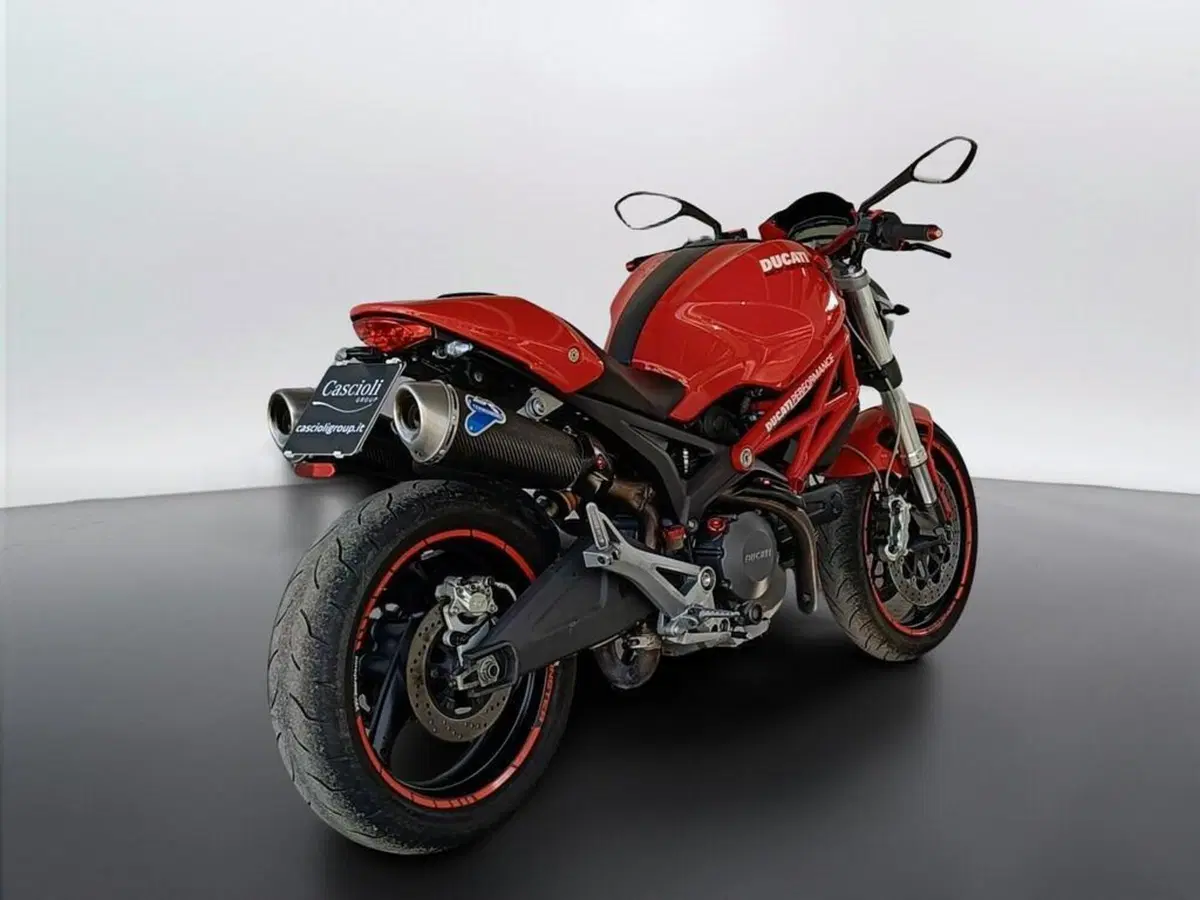 Ducati Monster 696 Plus (2007 - 14) (3)