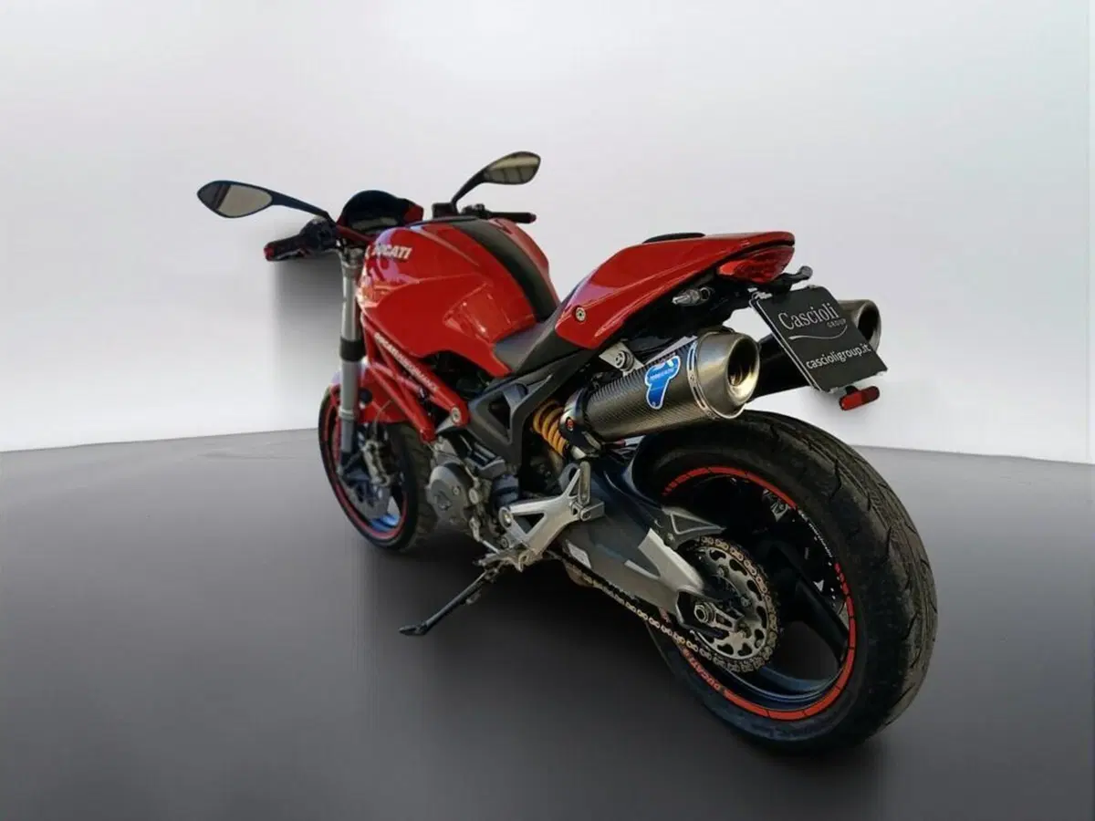 Ducati Monster 696 Plus (2007 - 14) (6)