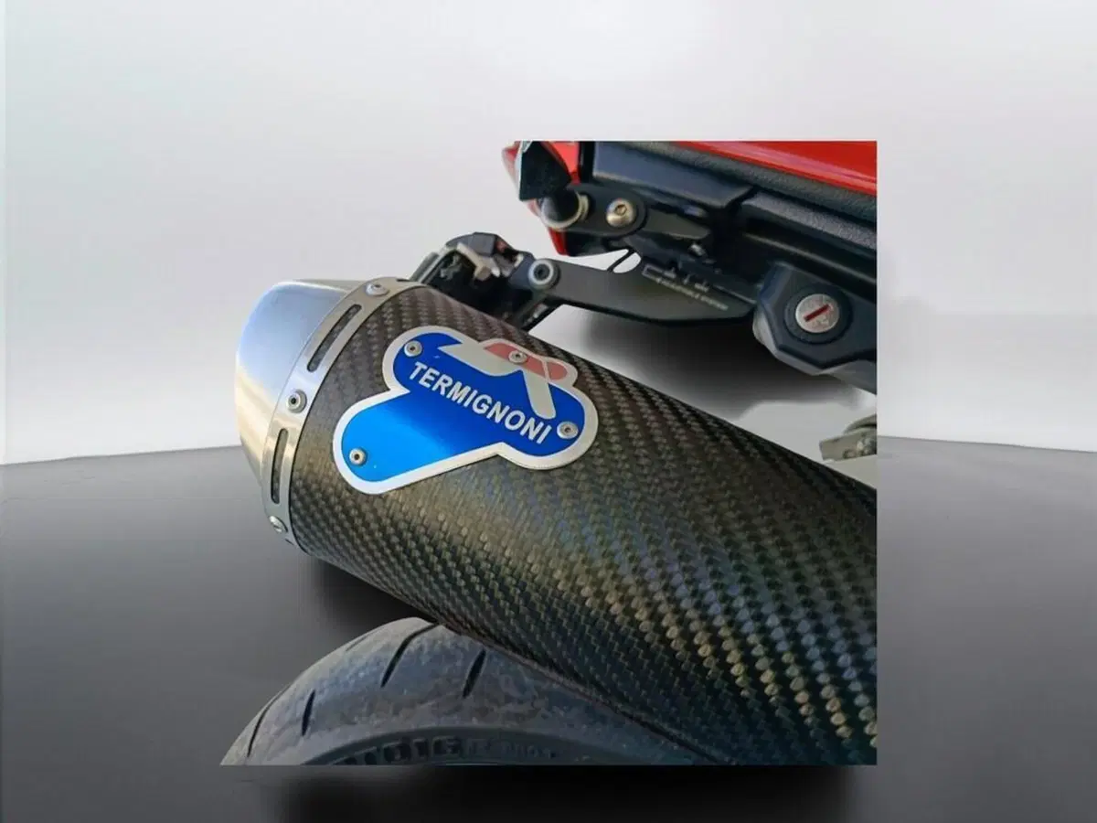 Ducati Monster 696 Plus (2007 - 14) (10)