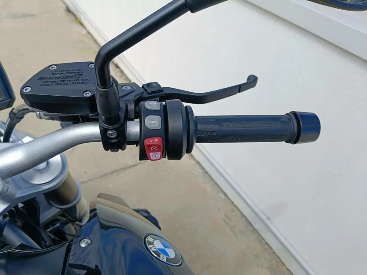 Bmw R 1200 R Black Edition (2017 - 18) (9)