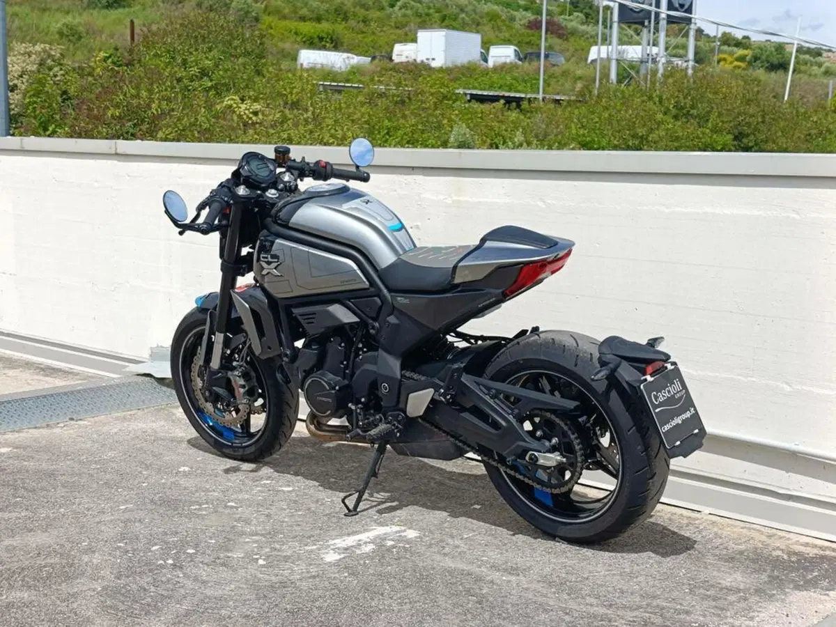 CFMOTO 700CL-X Sport (2022 - 26) (4)